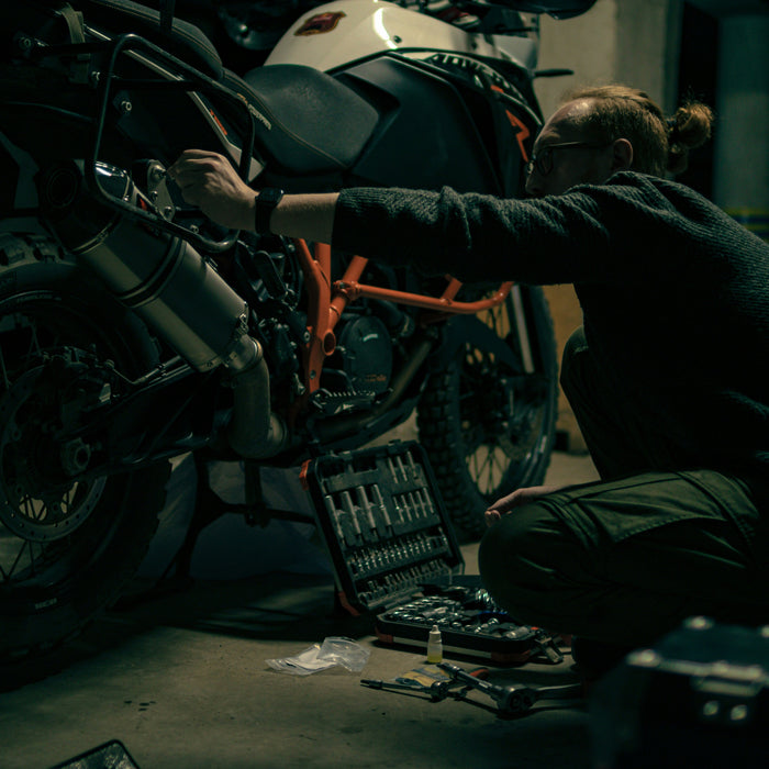 motorcycle lift vs jack