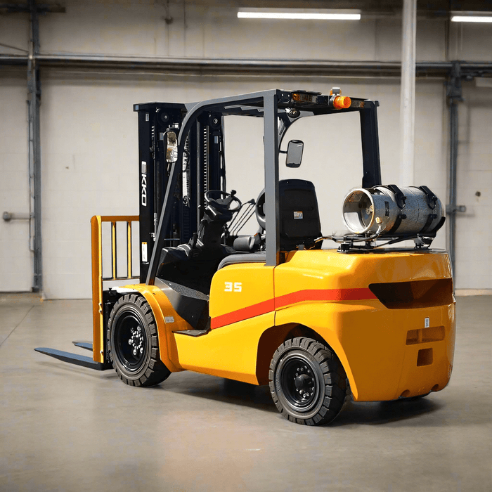 EKKO EK35TLP Forklift with solid pneumatic tires 7000 lbs., cap.