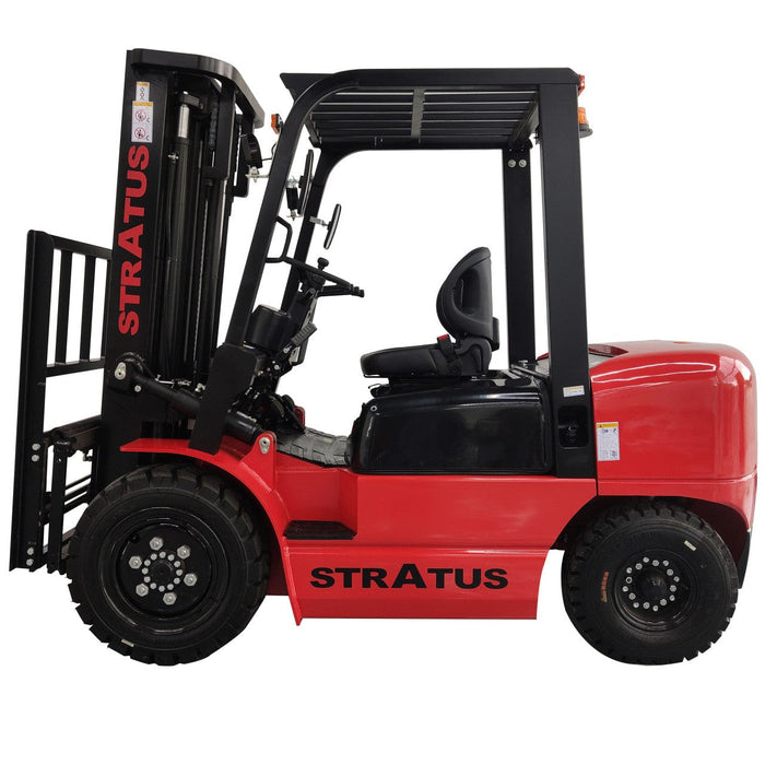 Stratus | SAE-F66D 6,600 LBS Capacity Diesel Fork Lift