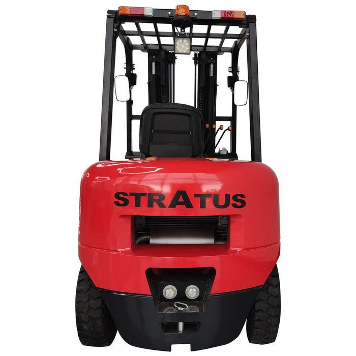 Stratus | SAE-F66D 6,600 LBS Capacity Diesel Fork Lift