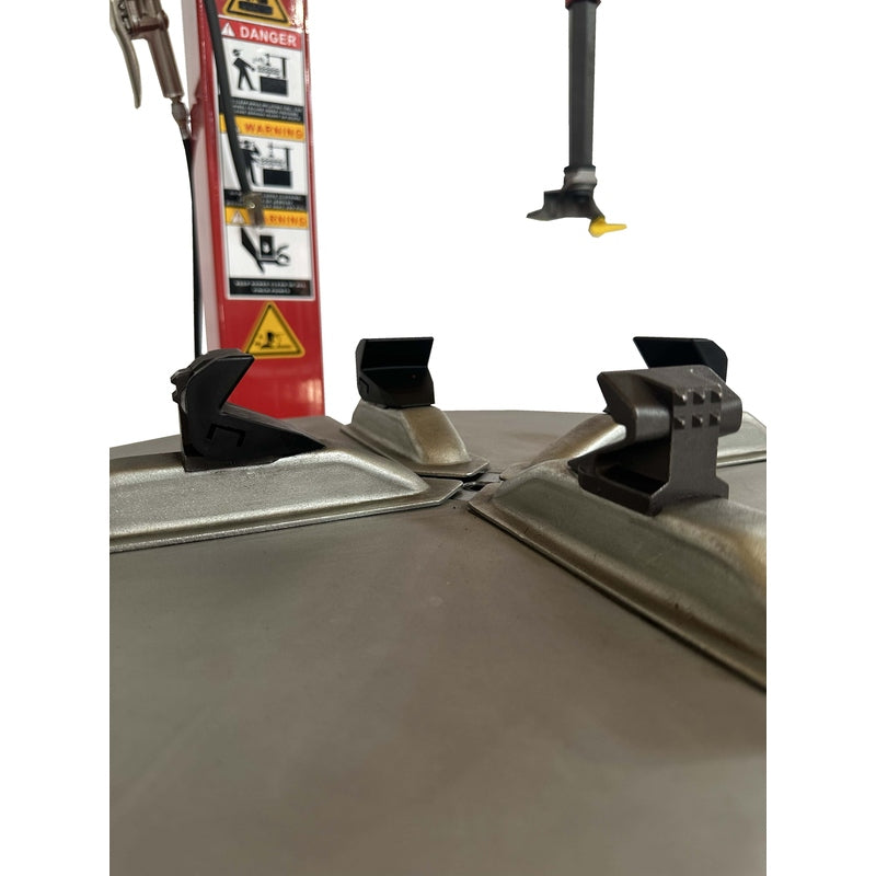 Tuxedo TC-430 Economical Tire Changer wheel clamp