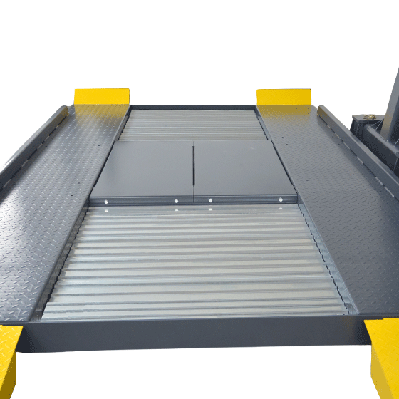 Storage wave panels spanning the center of the lift platform