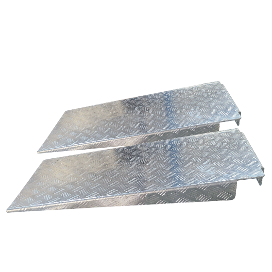 Pair of aluminum diamond-plate drive-in ramps (optional accessory)