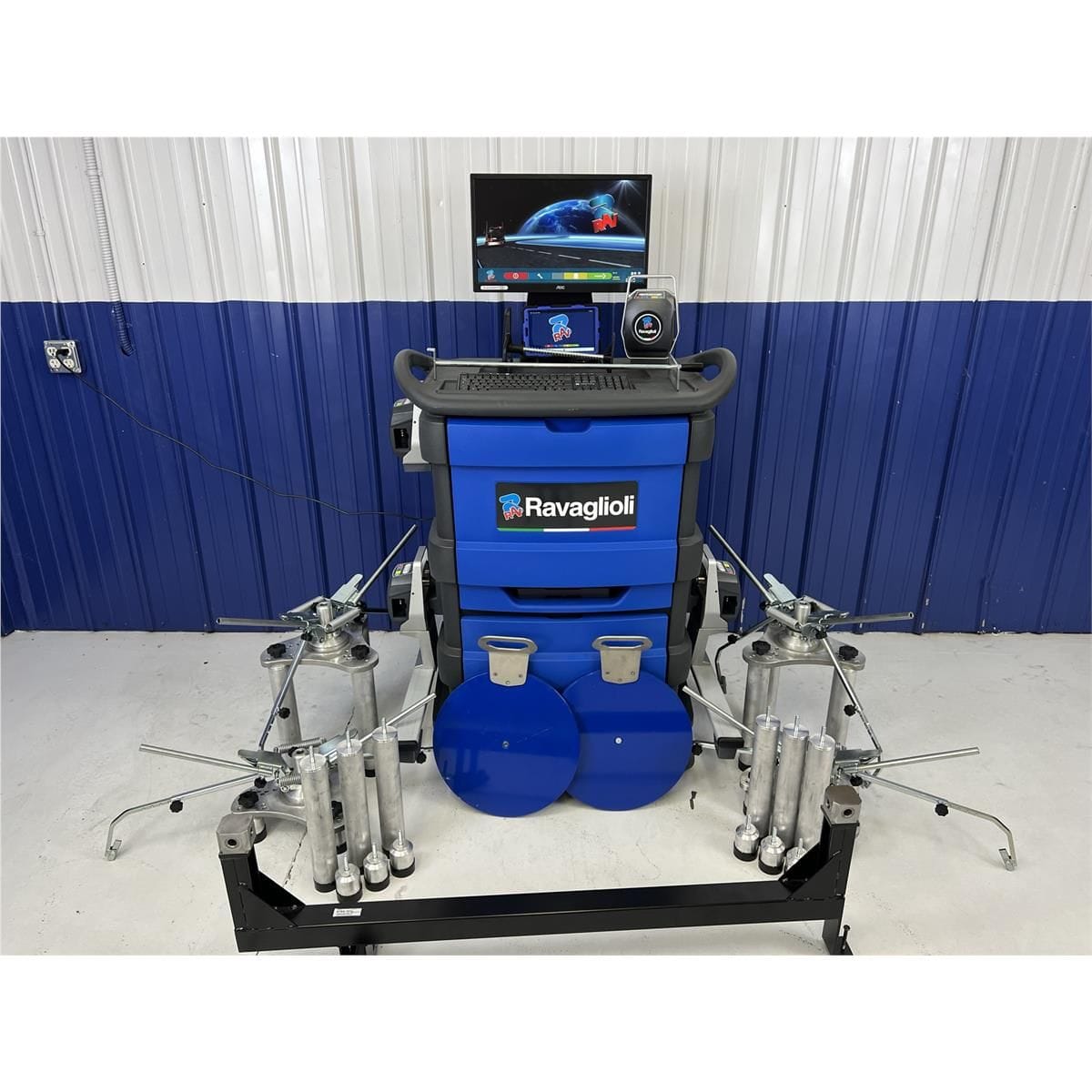 Atlas TD8060NA heavy-duty truck alignment system with Ravaglioli Express cabinet, 24-inch monitor, tablet, sensor heads, turntables