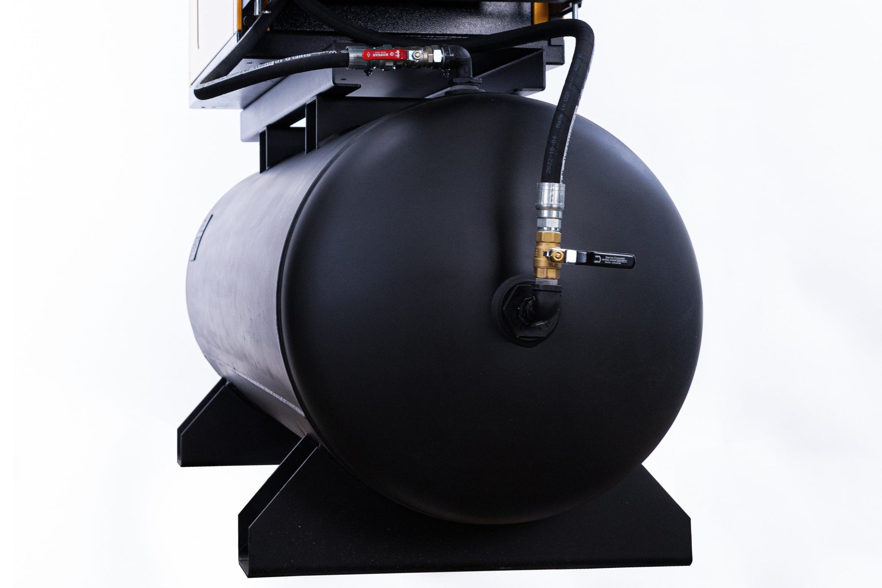 Horizontal air tank with braided hydraulic hose, quick-connect coupling, and ball-valve drain