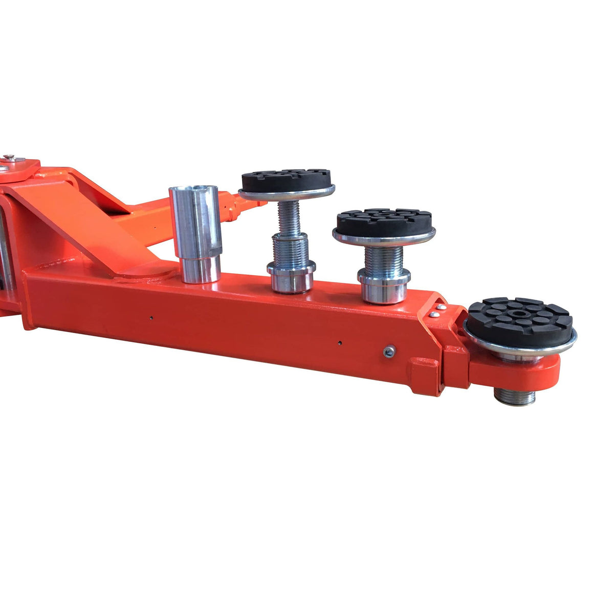 Height-adjustable screw-up rubber pads and a 4-inch truck adapter on the arm end