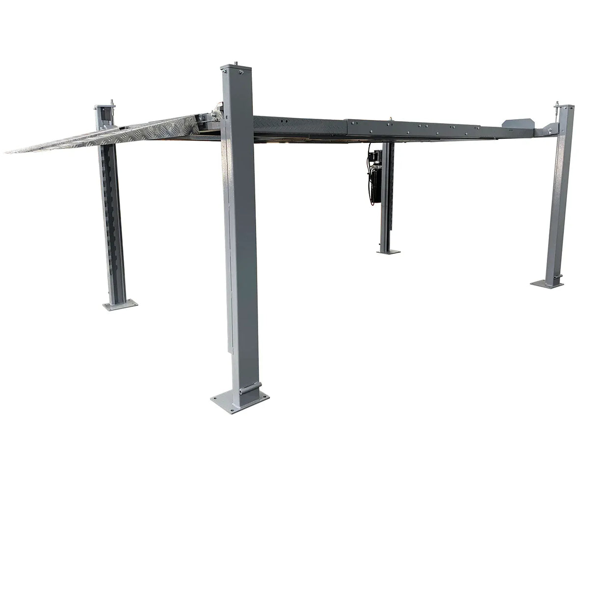 Triumph NSS-8 X1 four-post lift side-angle view with diamond-plate runways