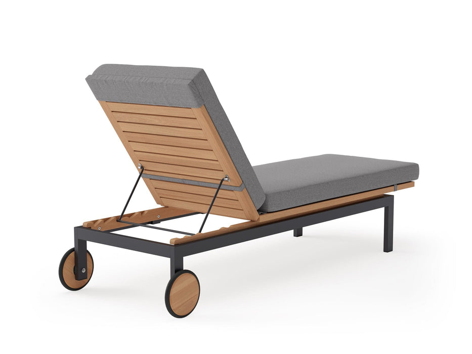 NewAge | Monterey Chaise Lounges