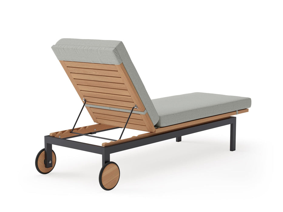 NewAge | Monterey Chaise Lounges