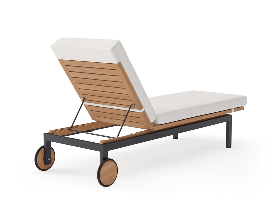 NewAge | Monterey Chaise Lounges